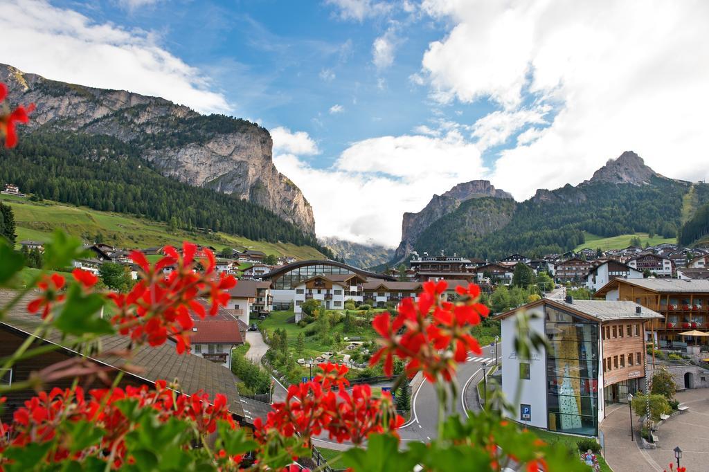 Hotel Oswald Selva di Val Gardena Exterior foto
